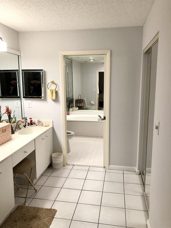 Emerald Pointe - Residential