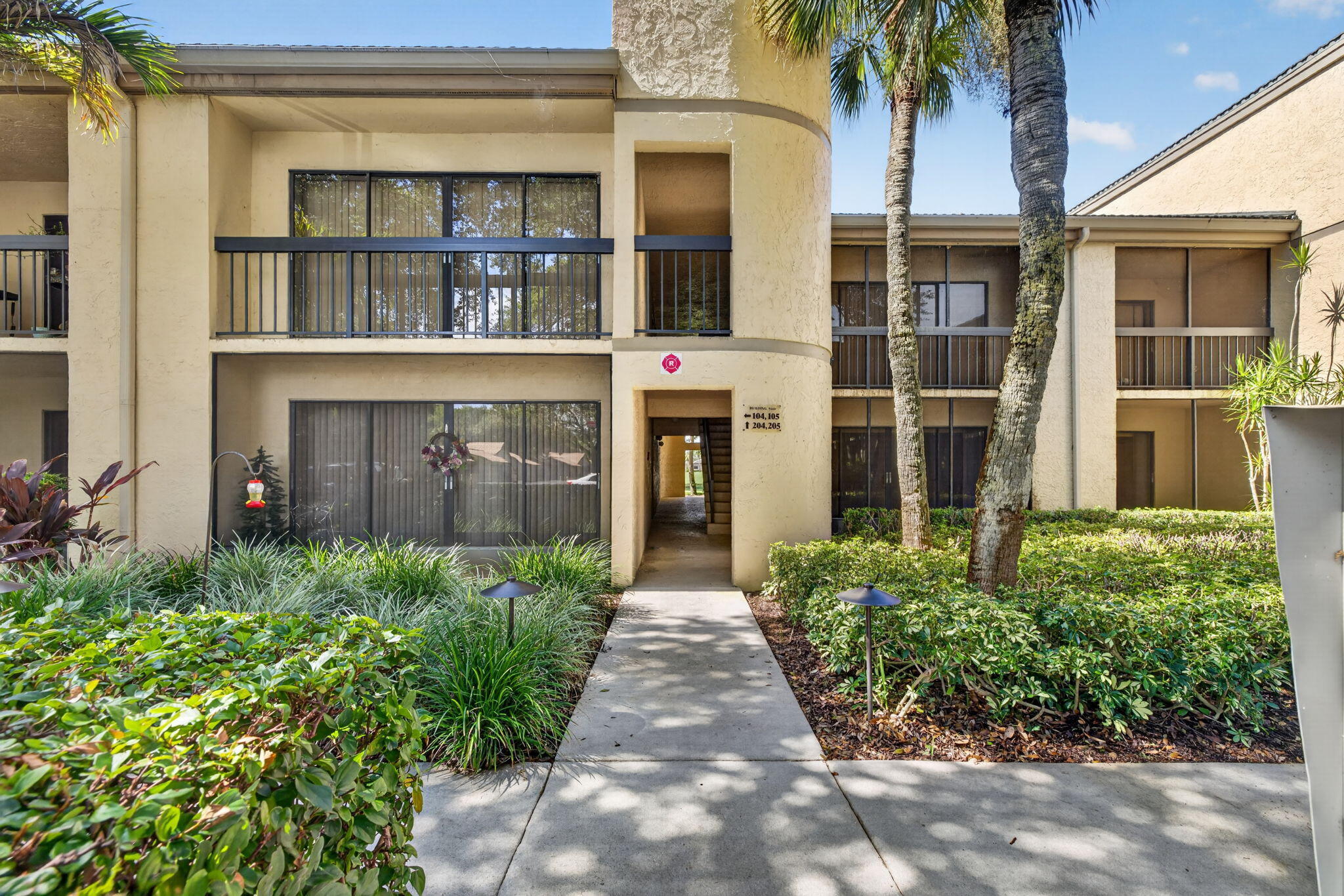 9460 Meadowood Drive 104