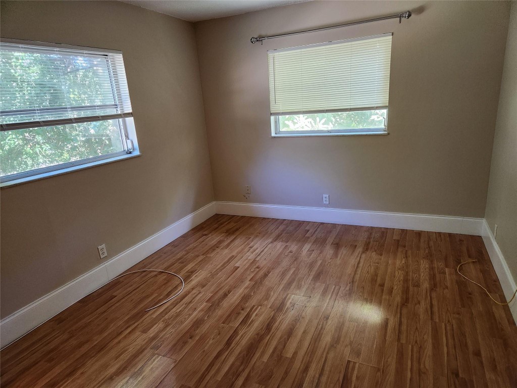 Tudor Manor - Residential