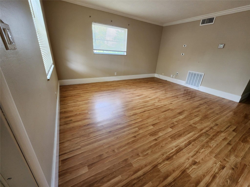 Tudor Manor - Residential