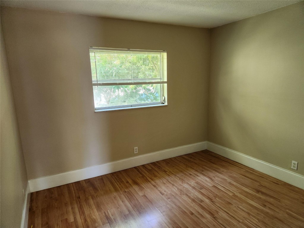 Tudor Manor - Residential