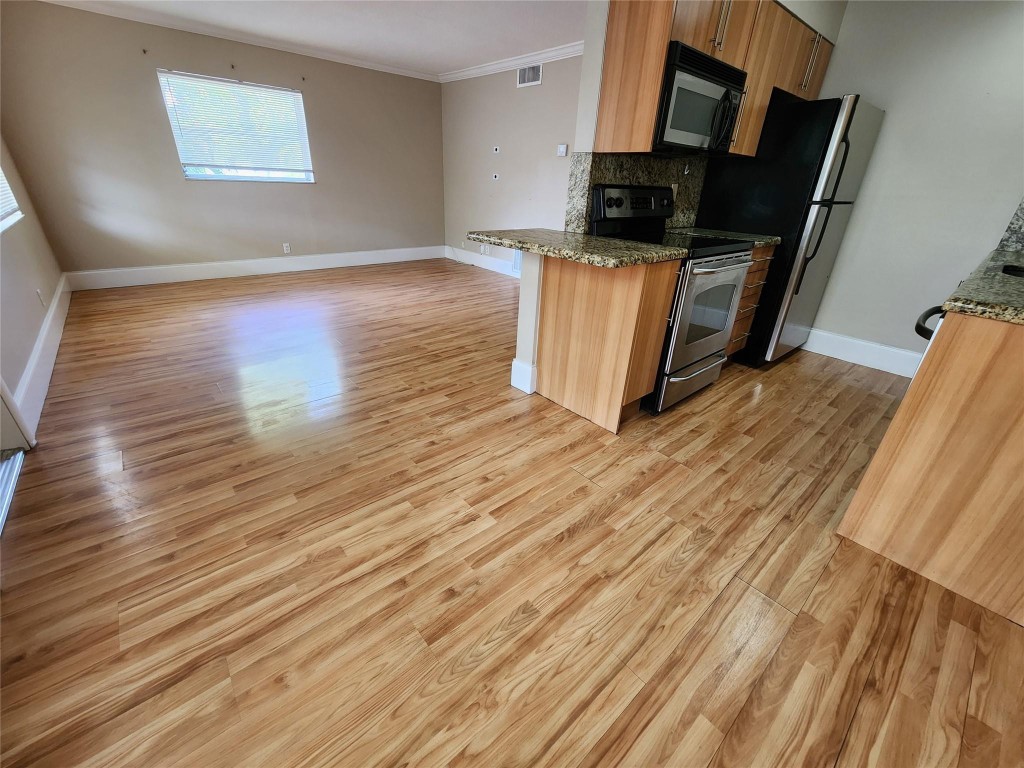 Tudor Manor - Residential