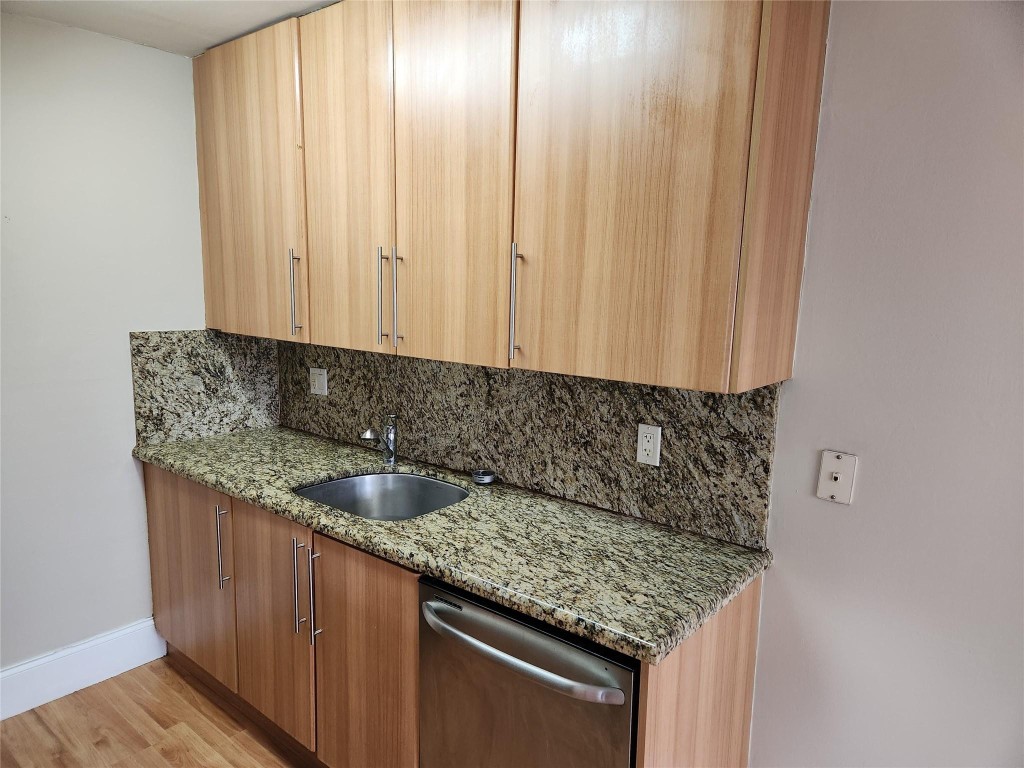 Tudor Manor - Residential