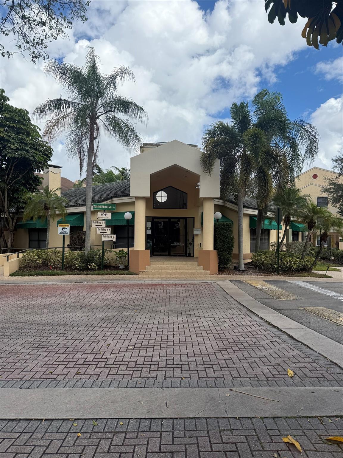 Summerbreeze Condo - Residential