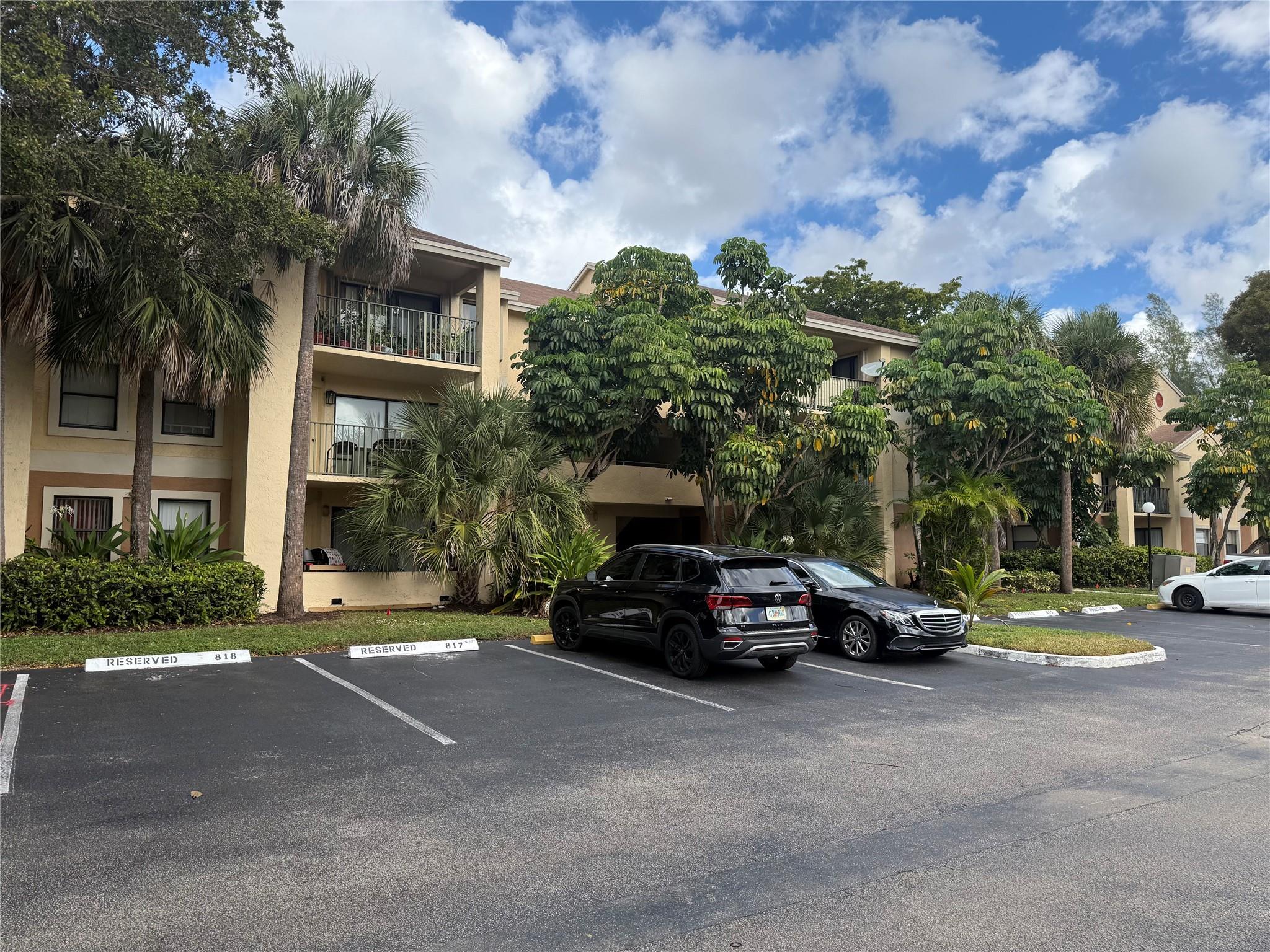 Summerbreeze Condo - Residential