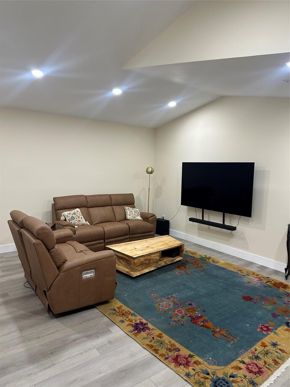 Regency Lakes At Coconut - Residential