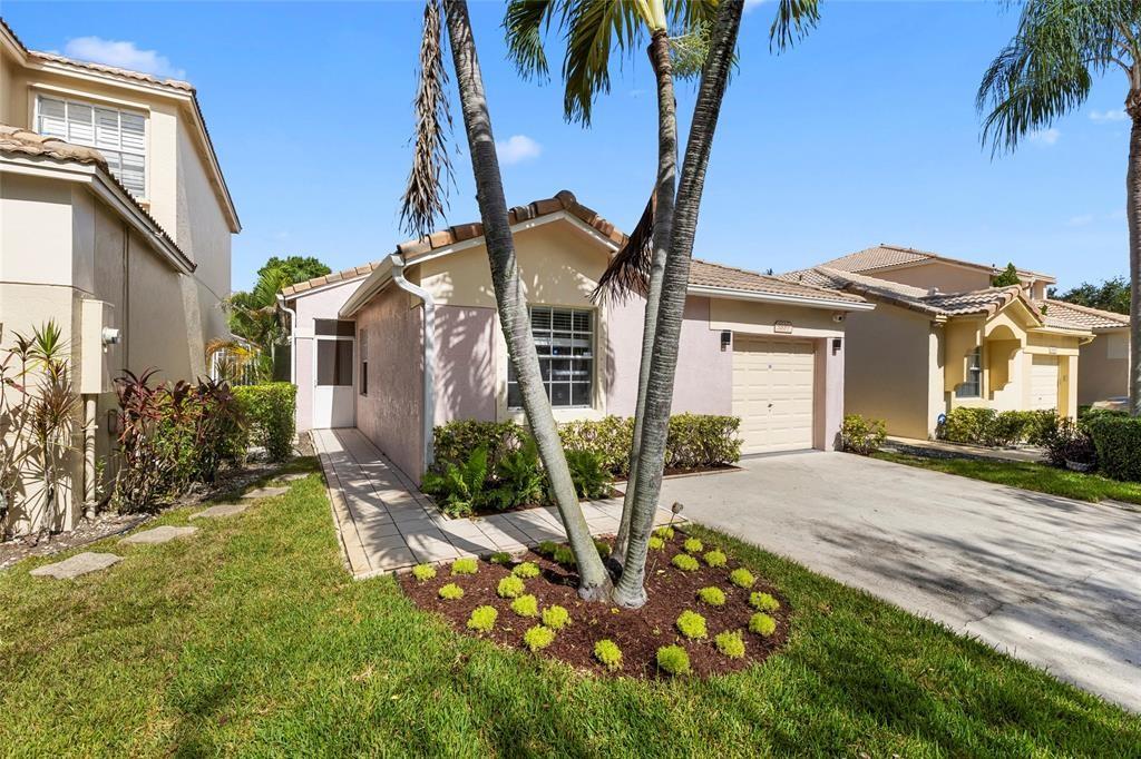 Regency Lakes At Coconut - Residential