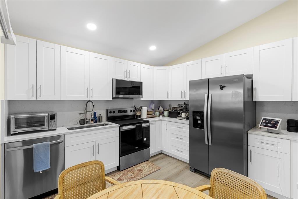 Regency Lakes At Coconut - Residential