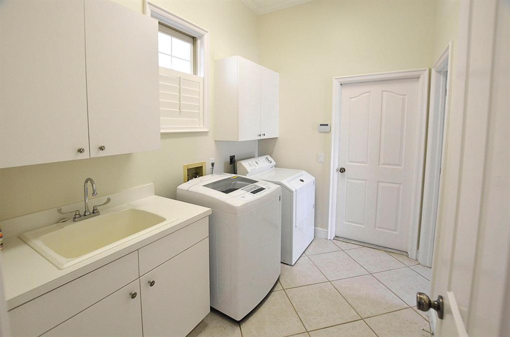 ''SEAGROVE WEST, REPLAT OF PORTION OF'' - Residential