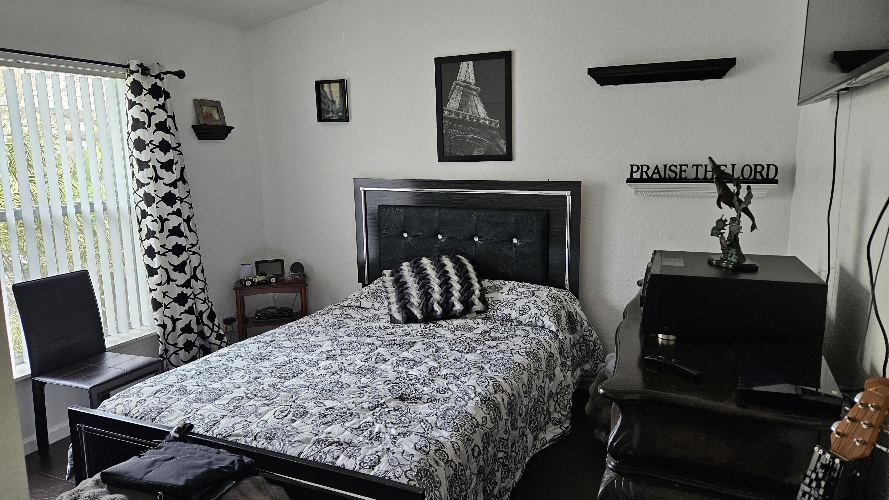 THE ENCLAVE - Residential