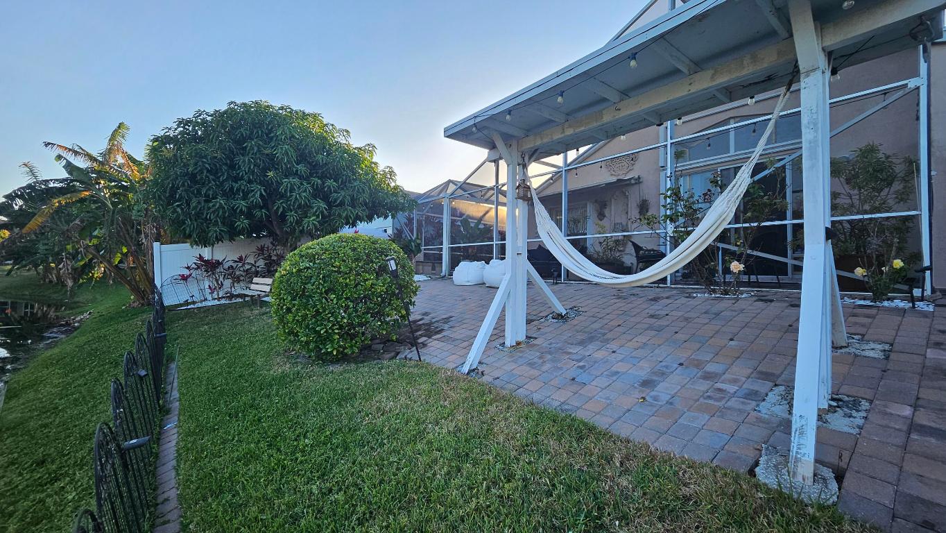 THE ENCLAVE - Residential