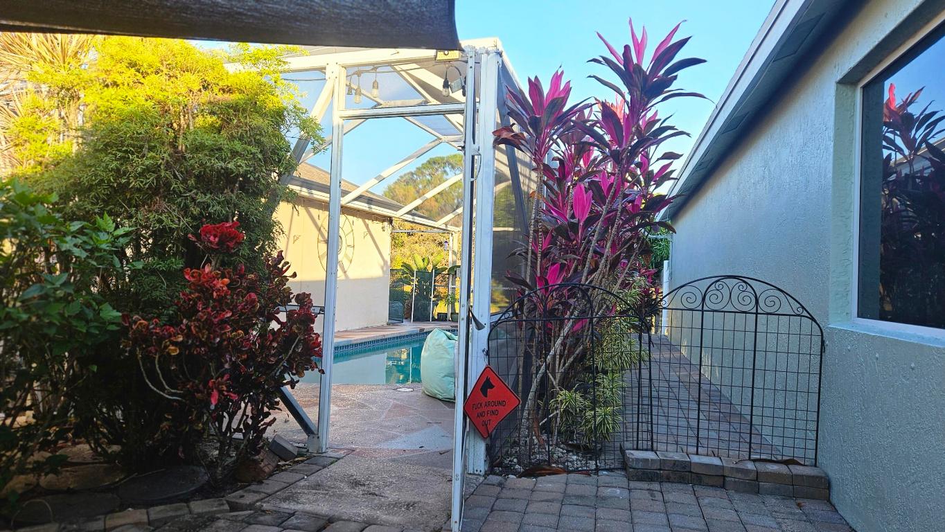 THE ENCLAVE - Residential