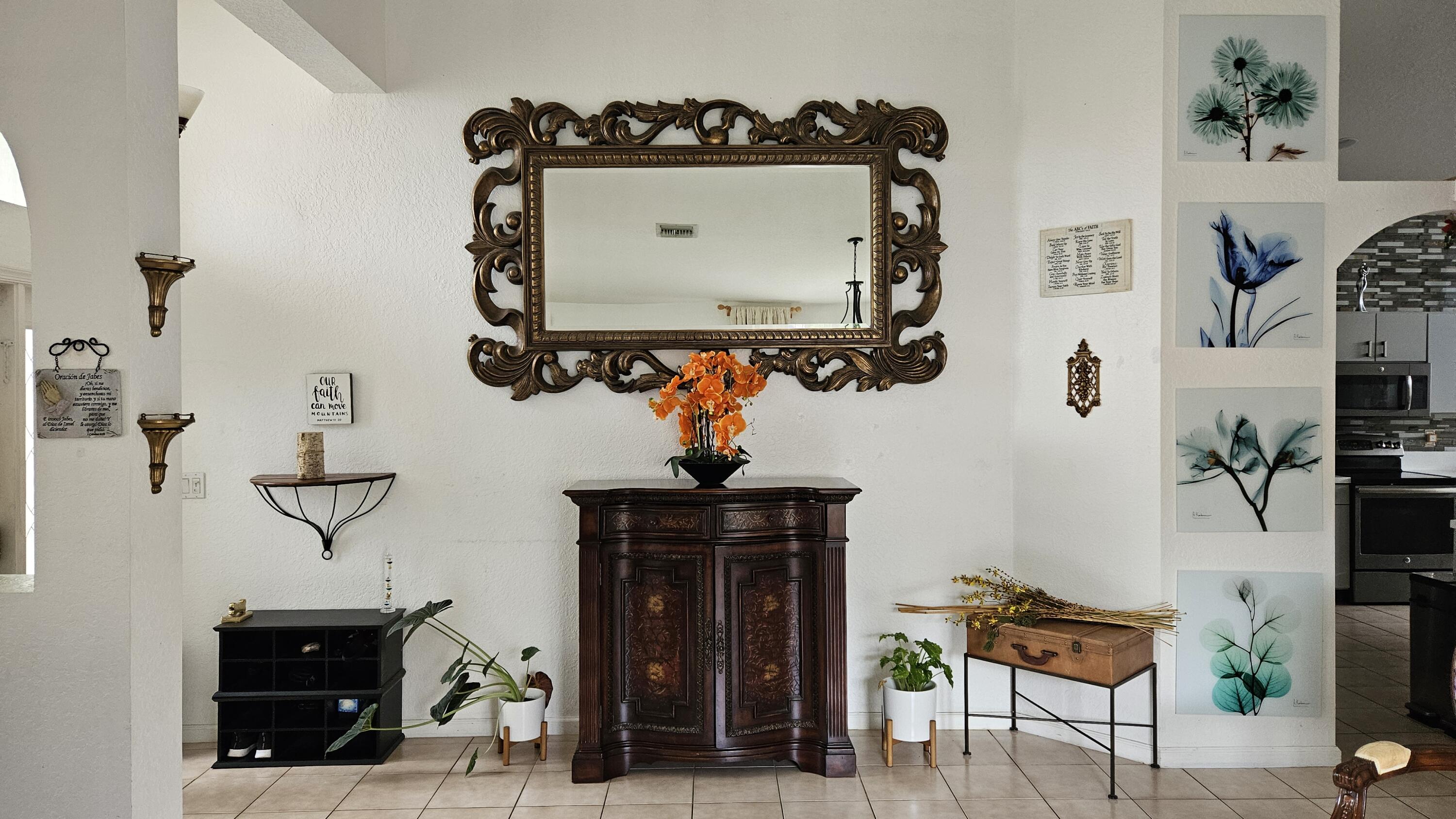 THE ENCLAVE - Residential