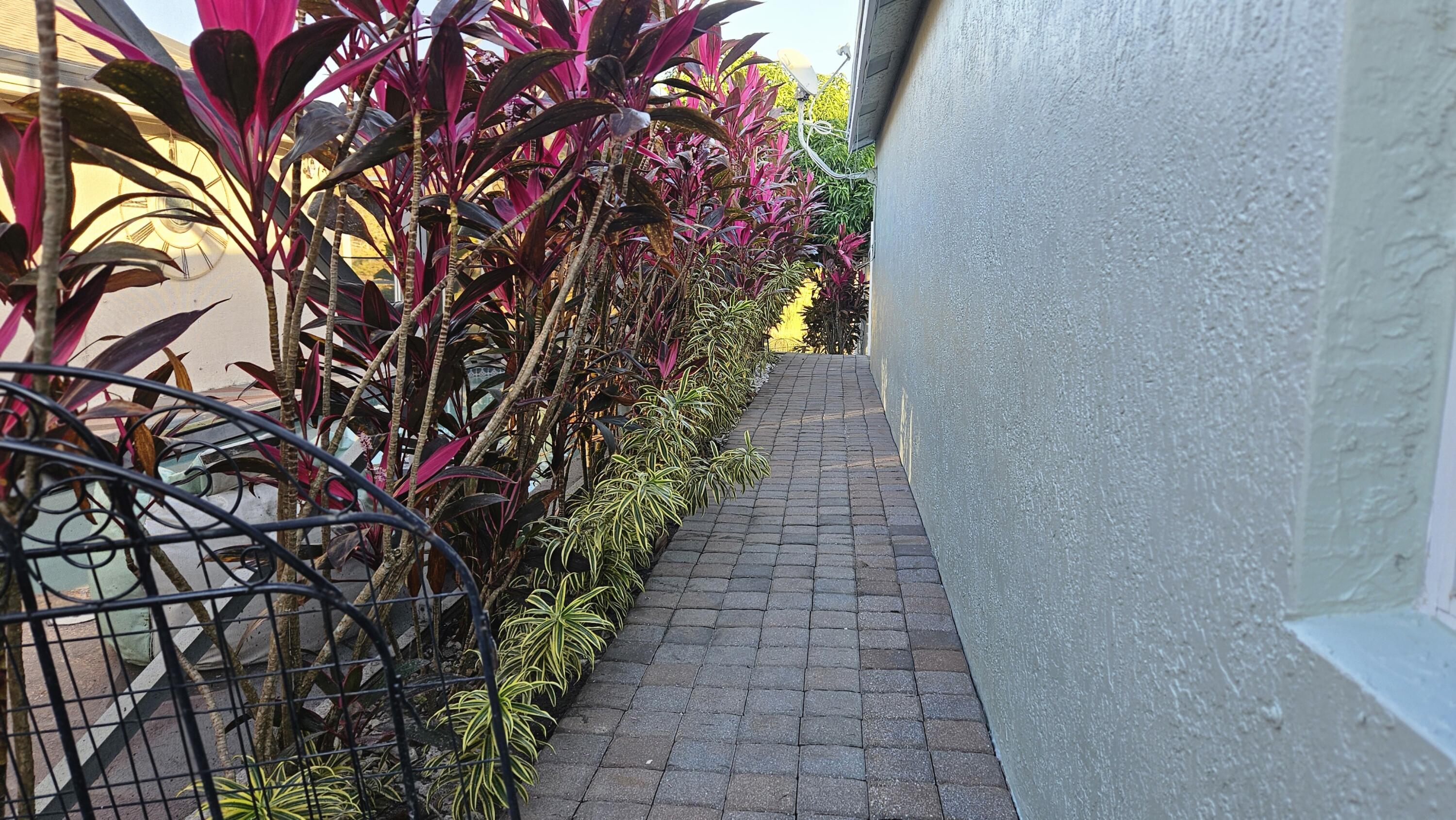 THE ENCLAVE - Residential