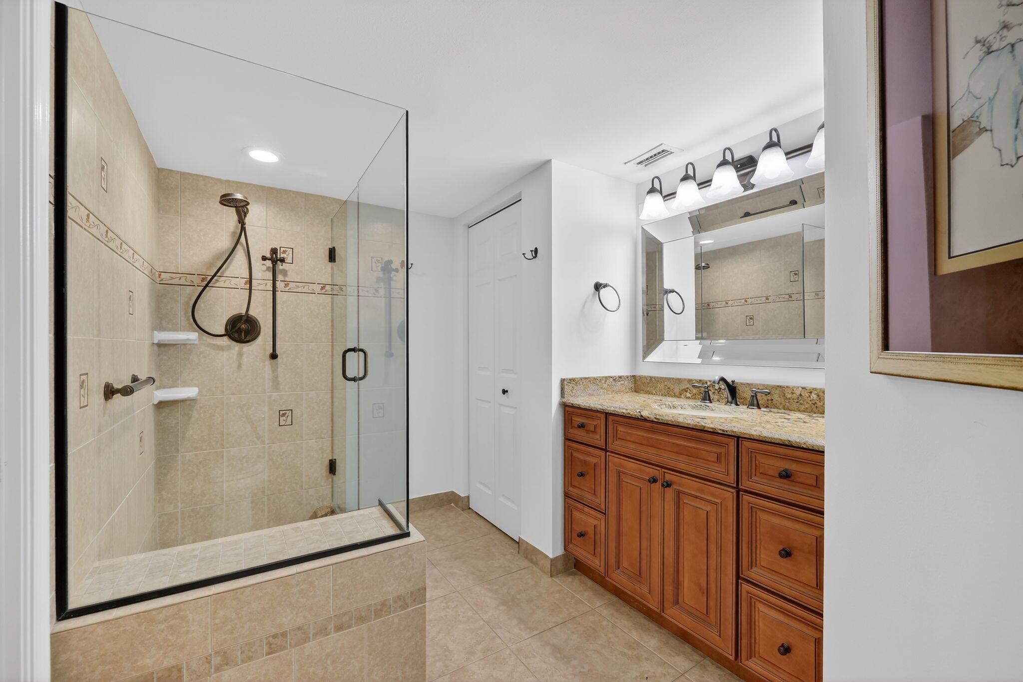 MONTEGO COVE CONDO - Residential