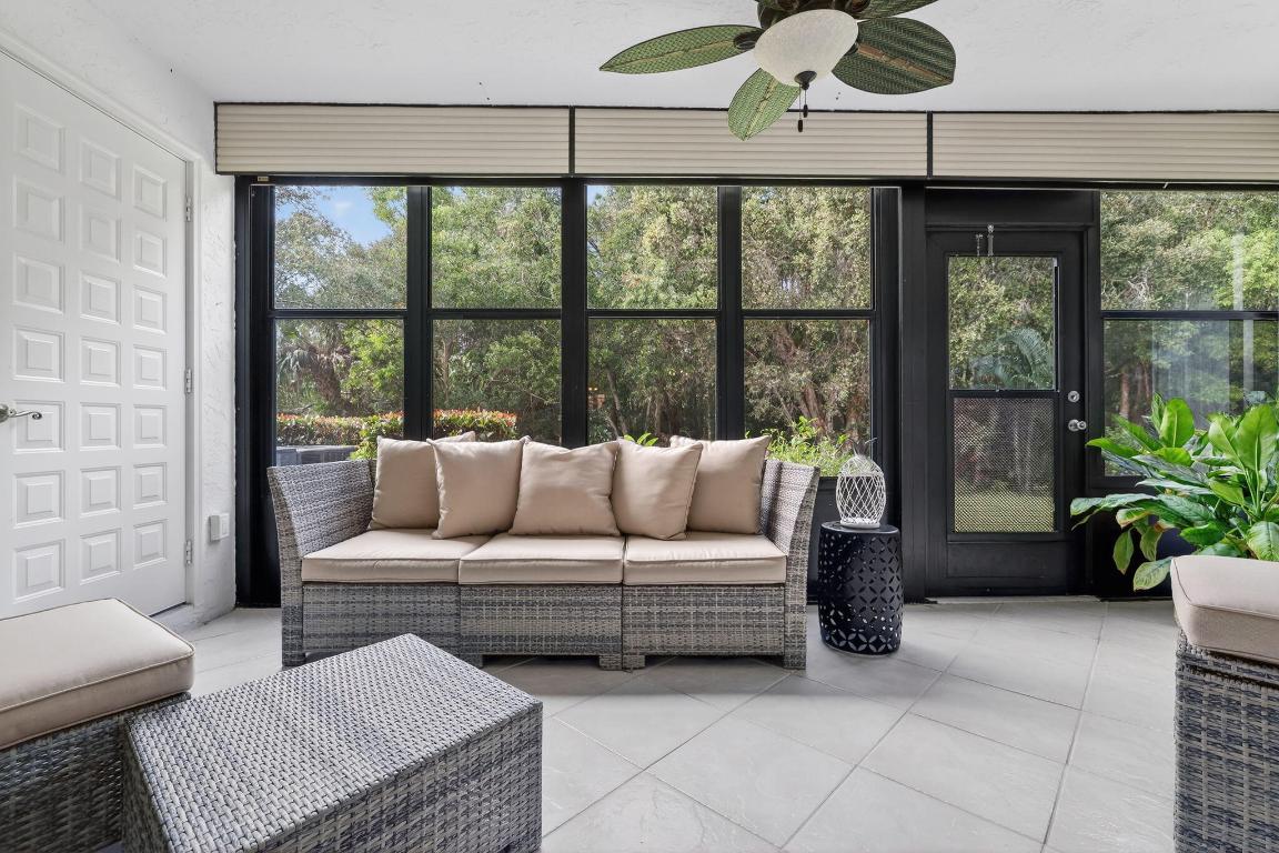 MONTEGO COVE CONDO - Residential