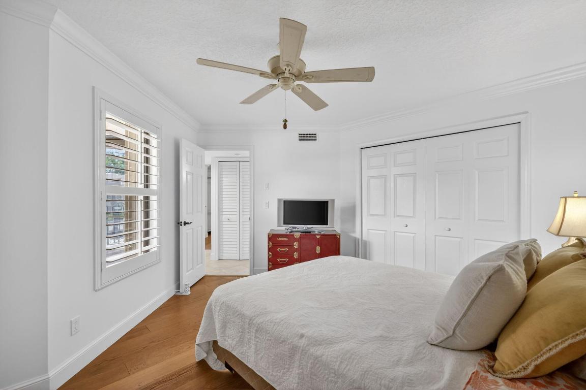 MONTEGO COVE CONDO - Residential