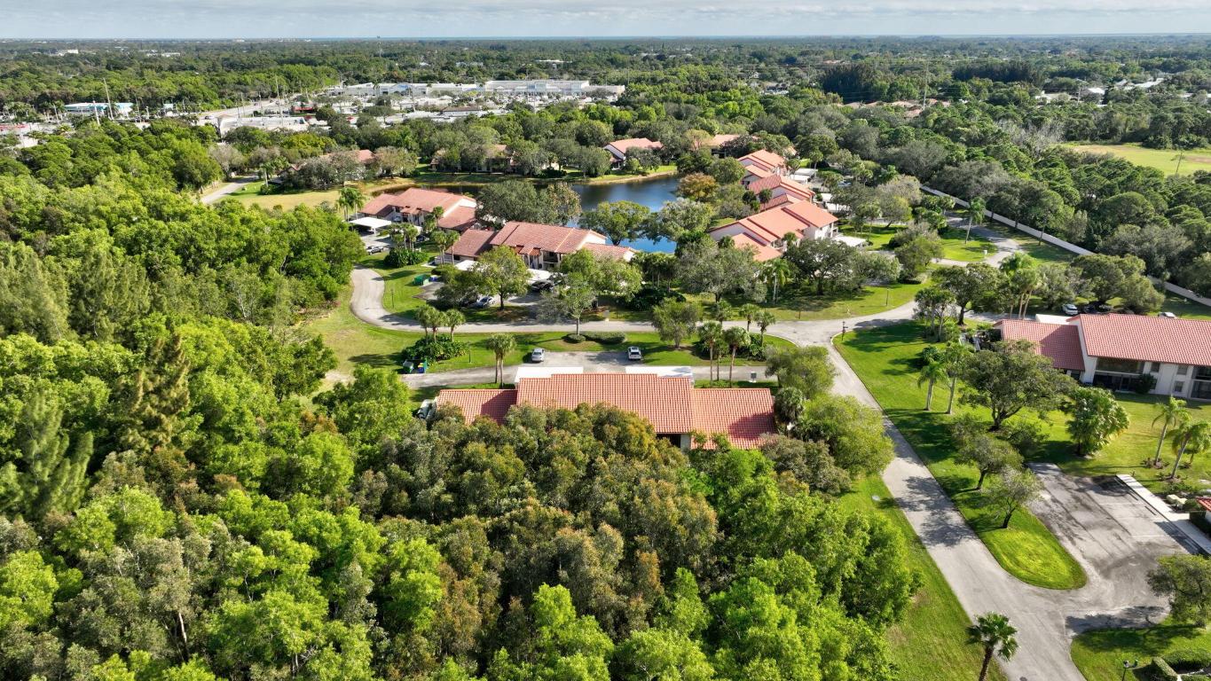 MONTEGO COVE CONDO - Residential