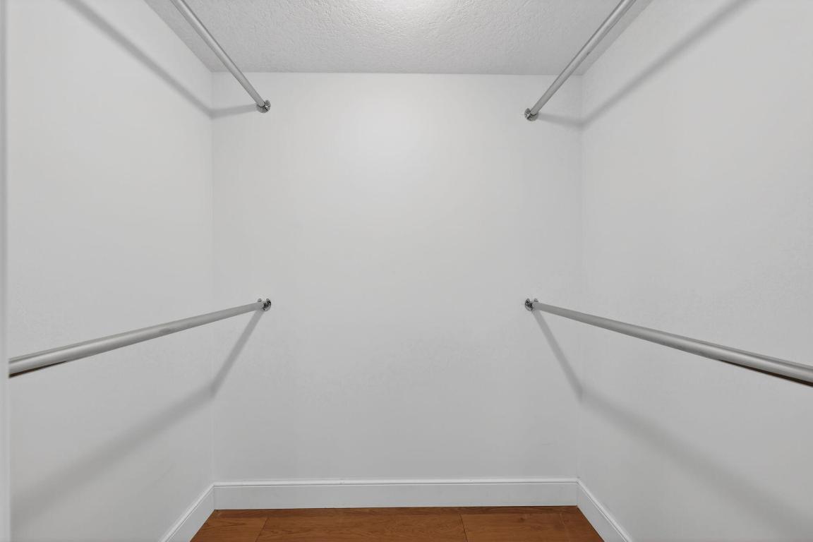 MONTEGO COVE CONDO - Residential