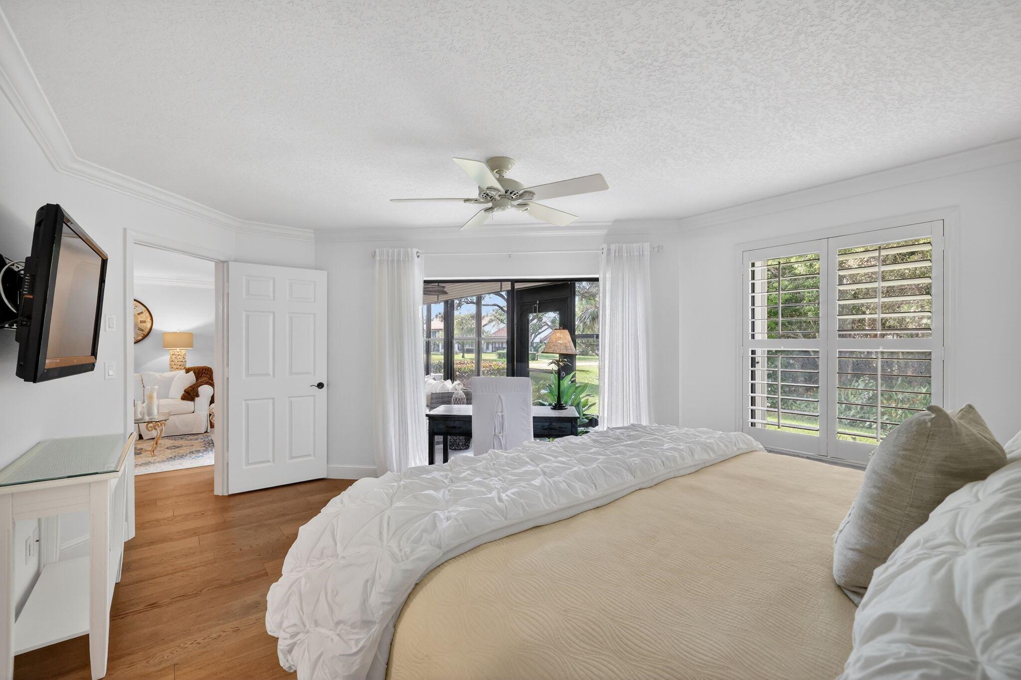 MONTEGO COVE CONDO - Residential