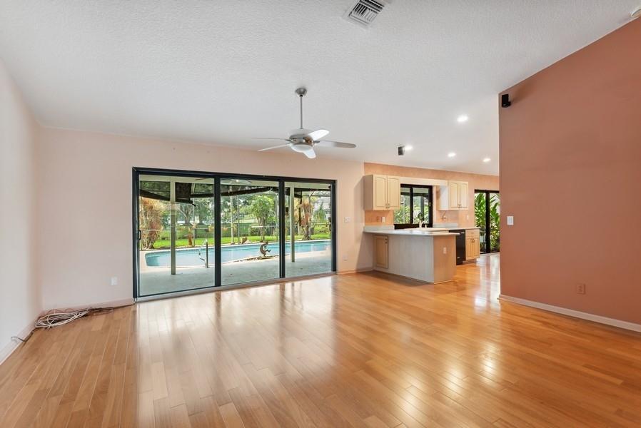 Jacaranda Lakes Sec Ten - Residential