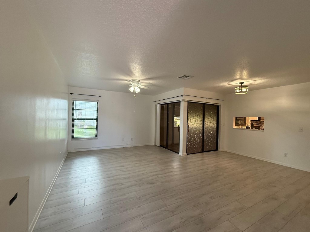 6101 Woodlake Boulevard 6101