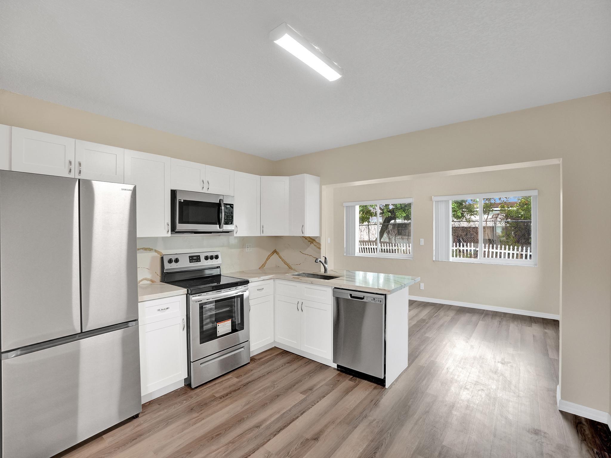 Mainlands Of Tamarac Lake - Residential