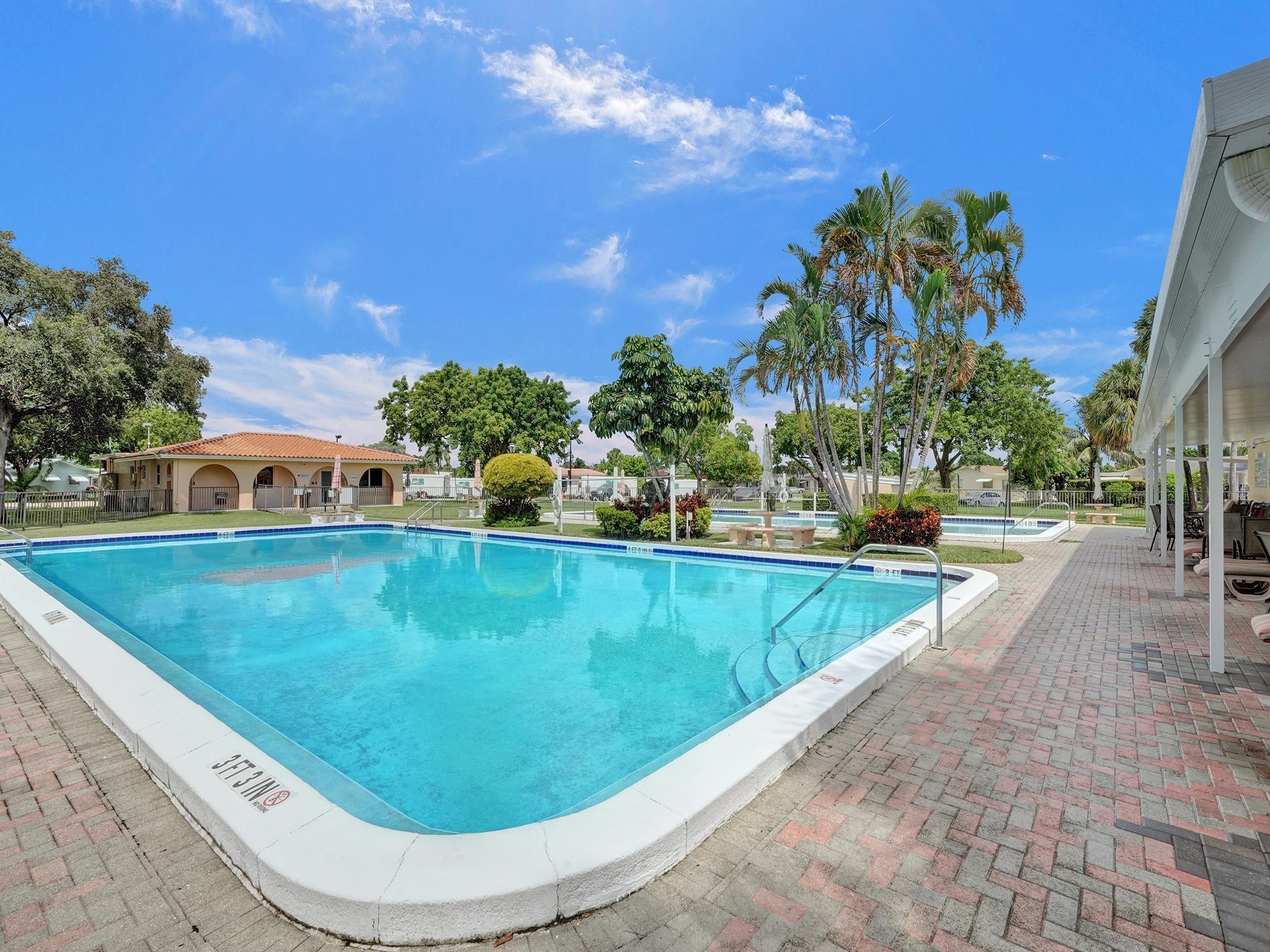 Mainlands Of Tamarac Lake - Residential