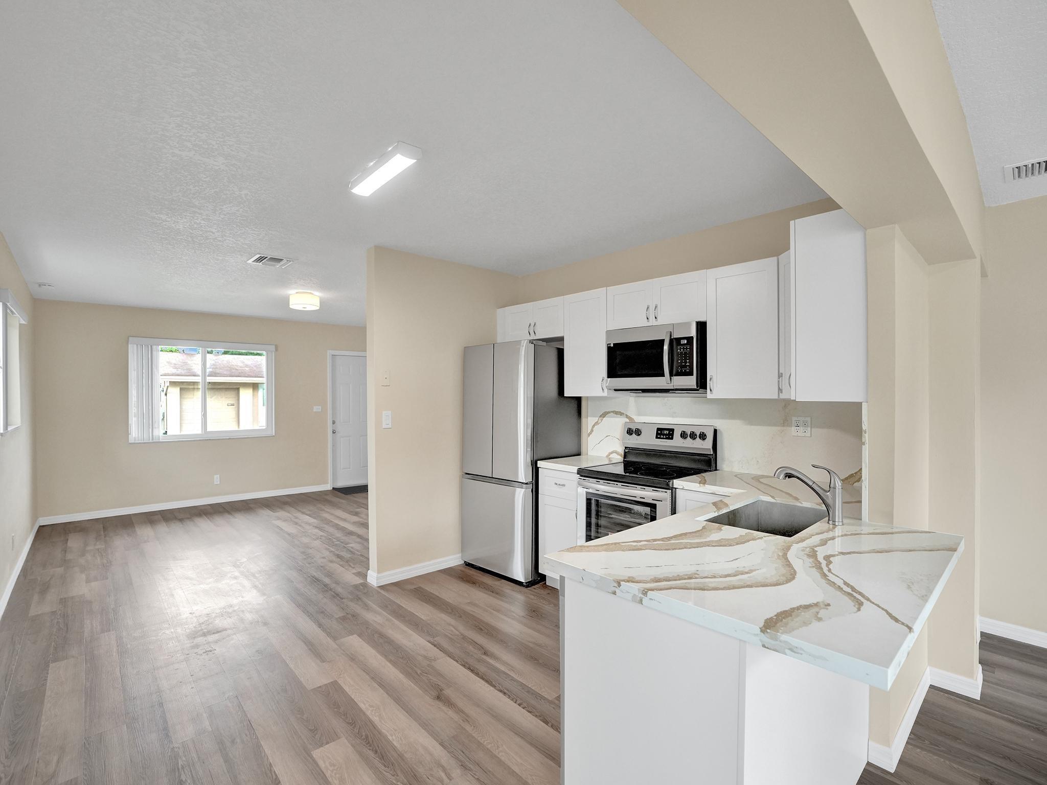 Mainlands Of Tamarac Lake - Residential