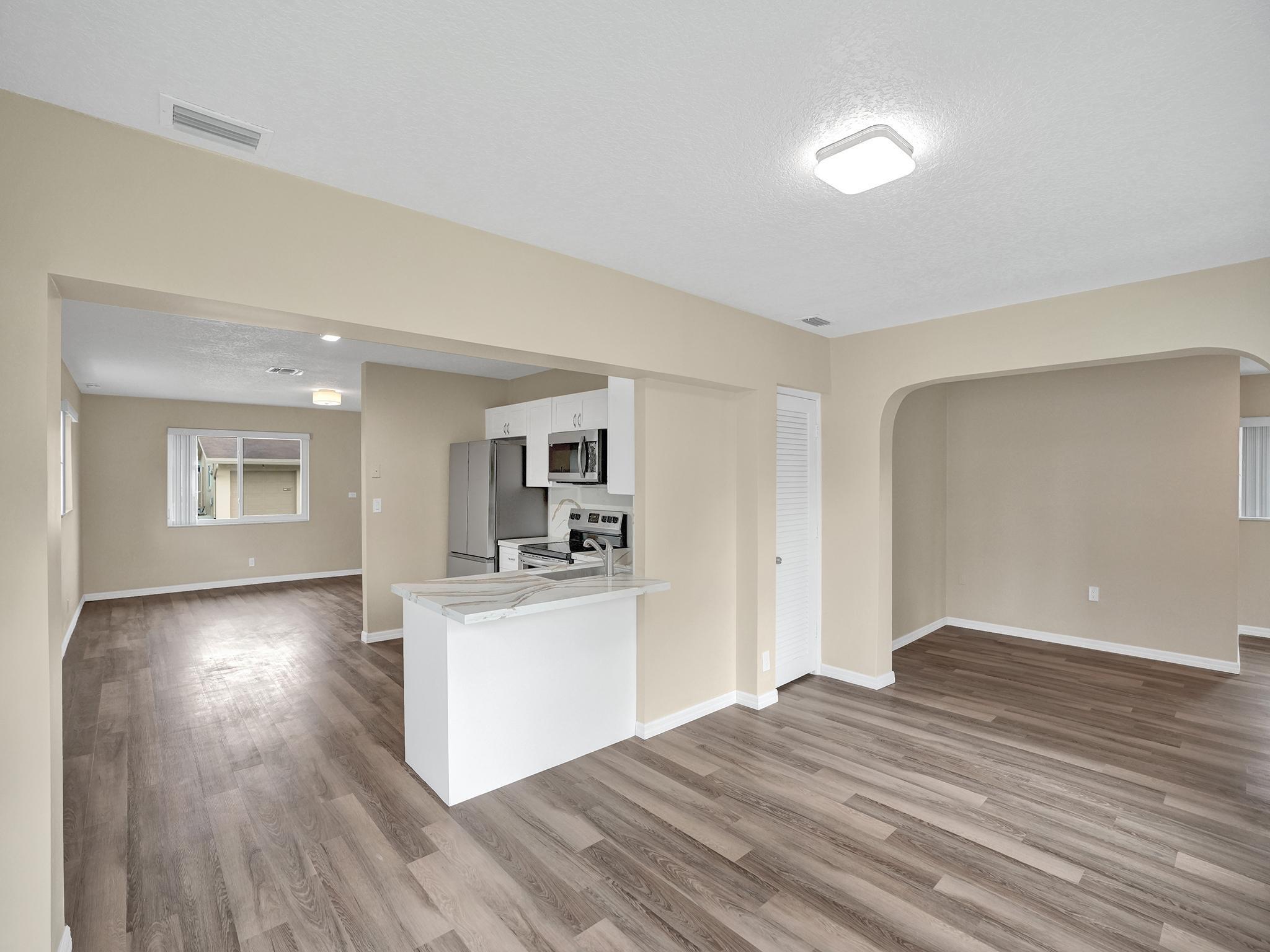 Mainlands Of Tamarac Lake - Residential