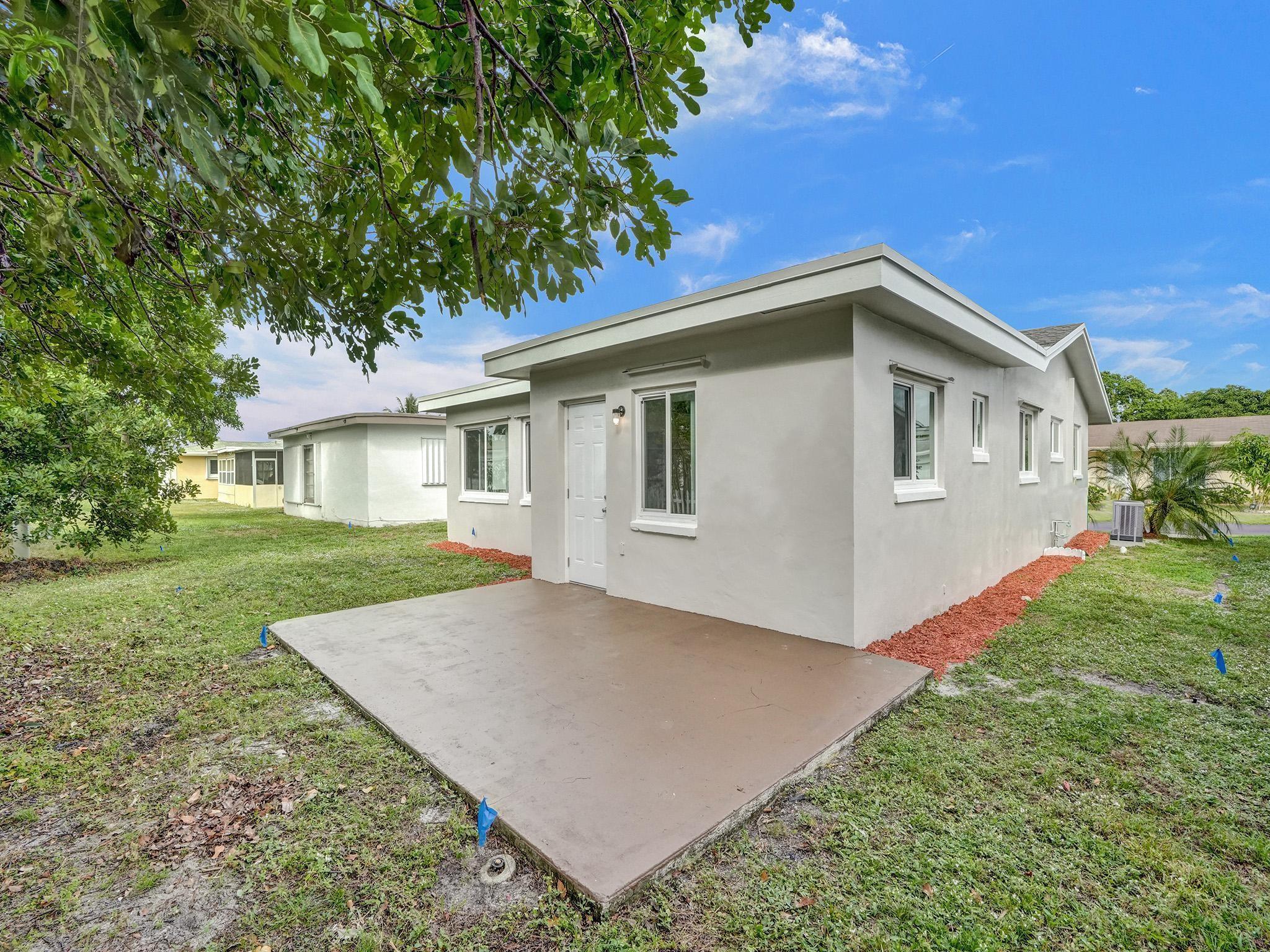 Mainlands Of Tamarac Lake - Residential