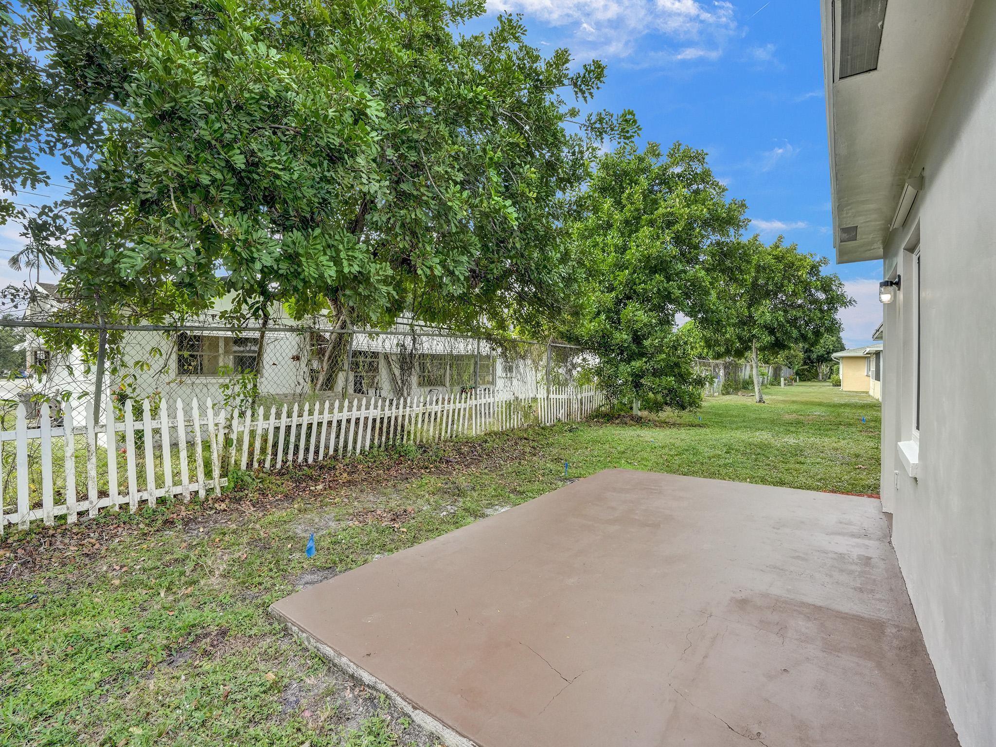 Mainlands Of Tamarac Lake - Residential