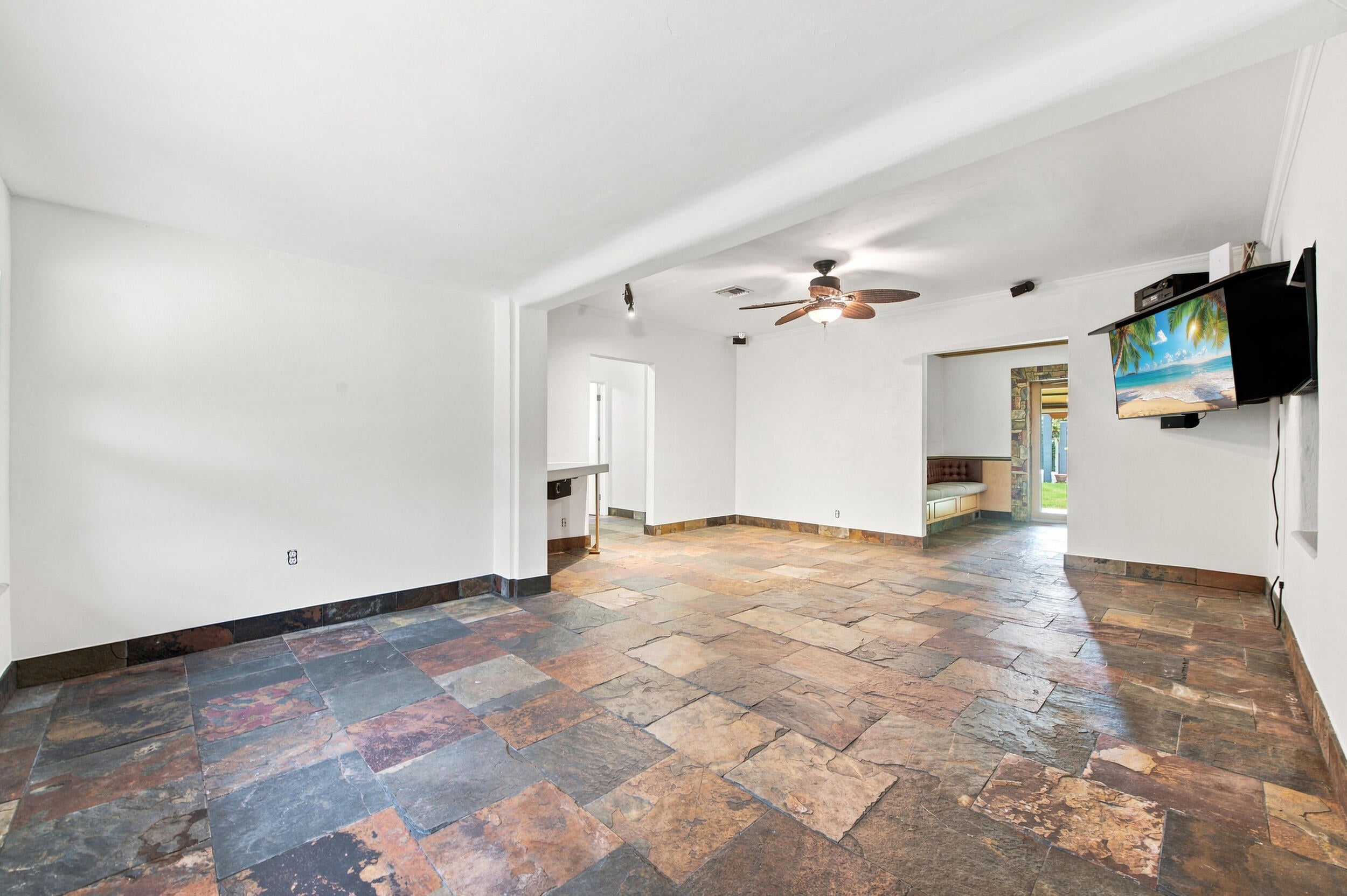 1110 SW 18TH Court