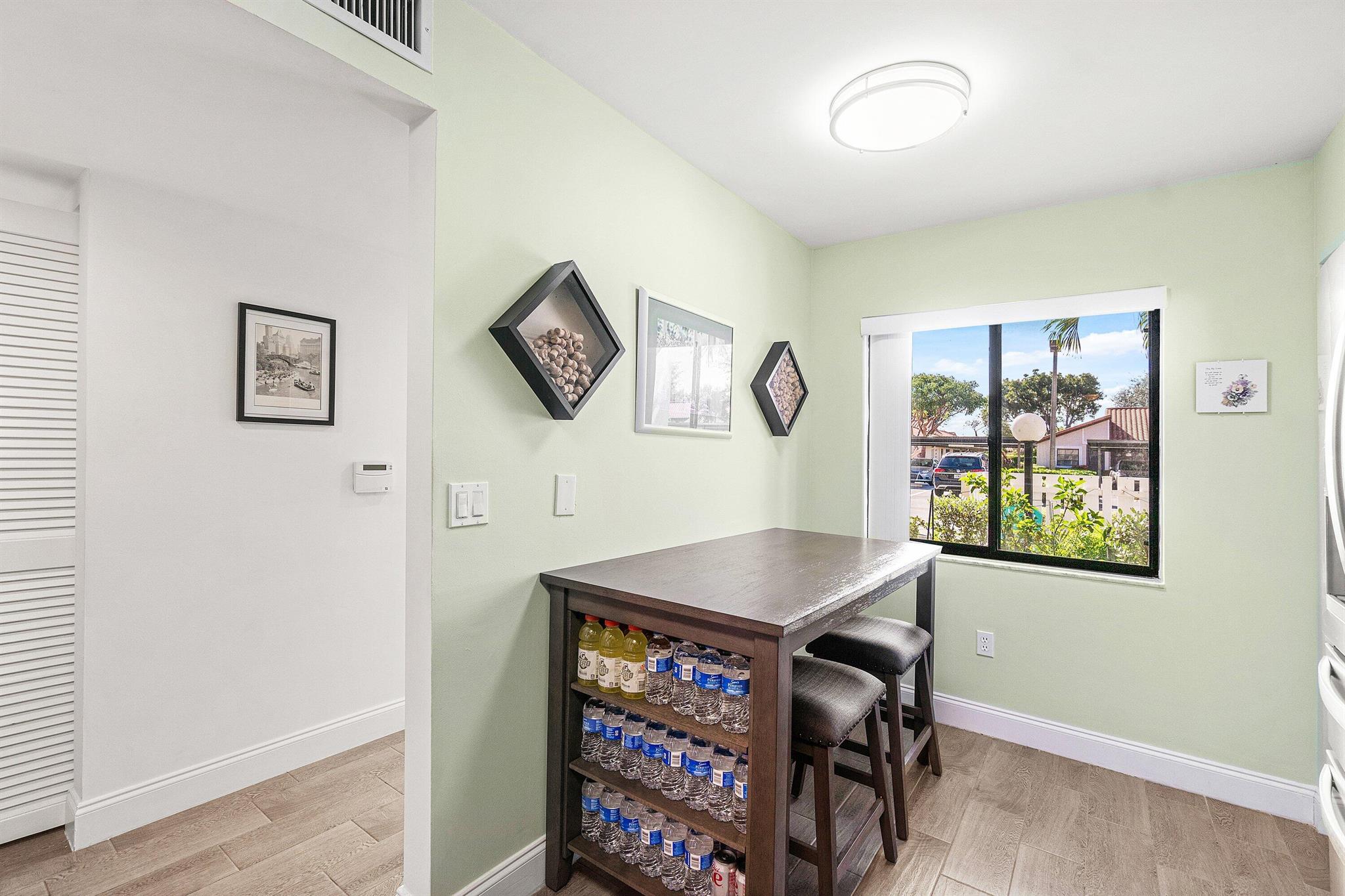 HUNTINGTON POINTE - Residential