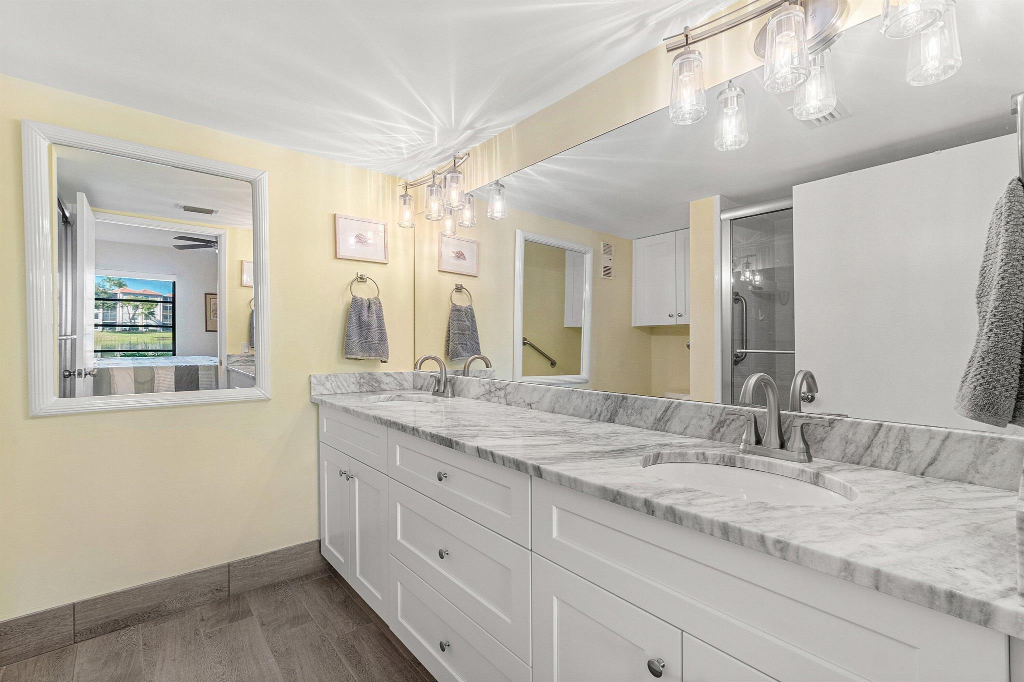 HUNTINGTON POINTE - Residential