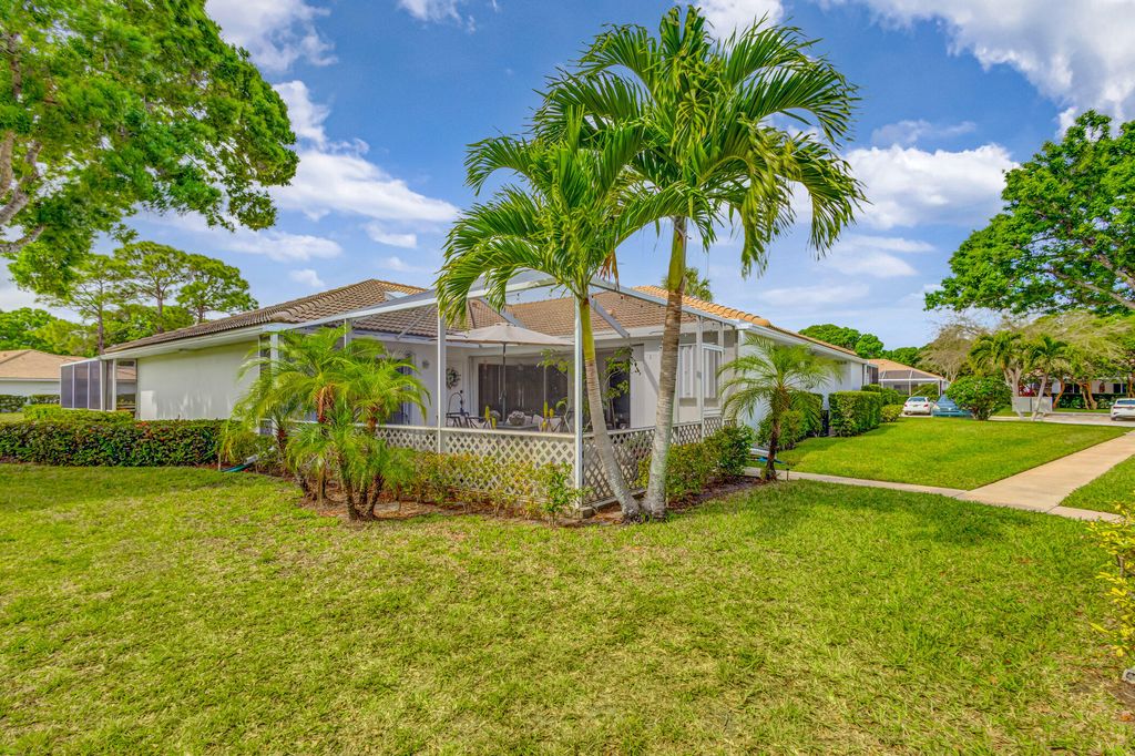 Photo of 503 Silverleaf Oak Court, Palm Beach Gardens, FL 33410 (MLS # R10968384)