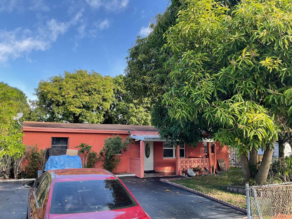 Photo of 1433 NE 26th Court, Pompano Beach, FL 33064 (MLS # R11159085)