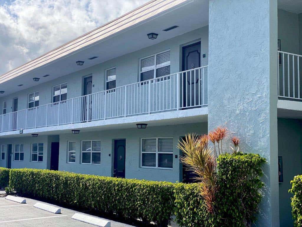 Photo of 665 Glouchester Street #12, Boca Raton, FL 33487 (MLS # R11023264)
