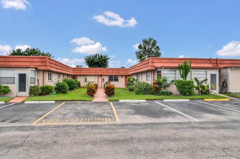 126 Seville E, Delray Beach, FL 33446 - MLS#: R10920105