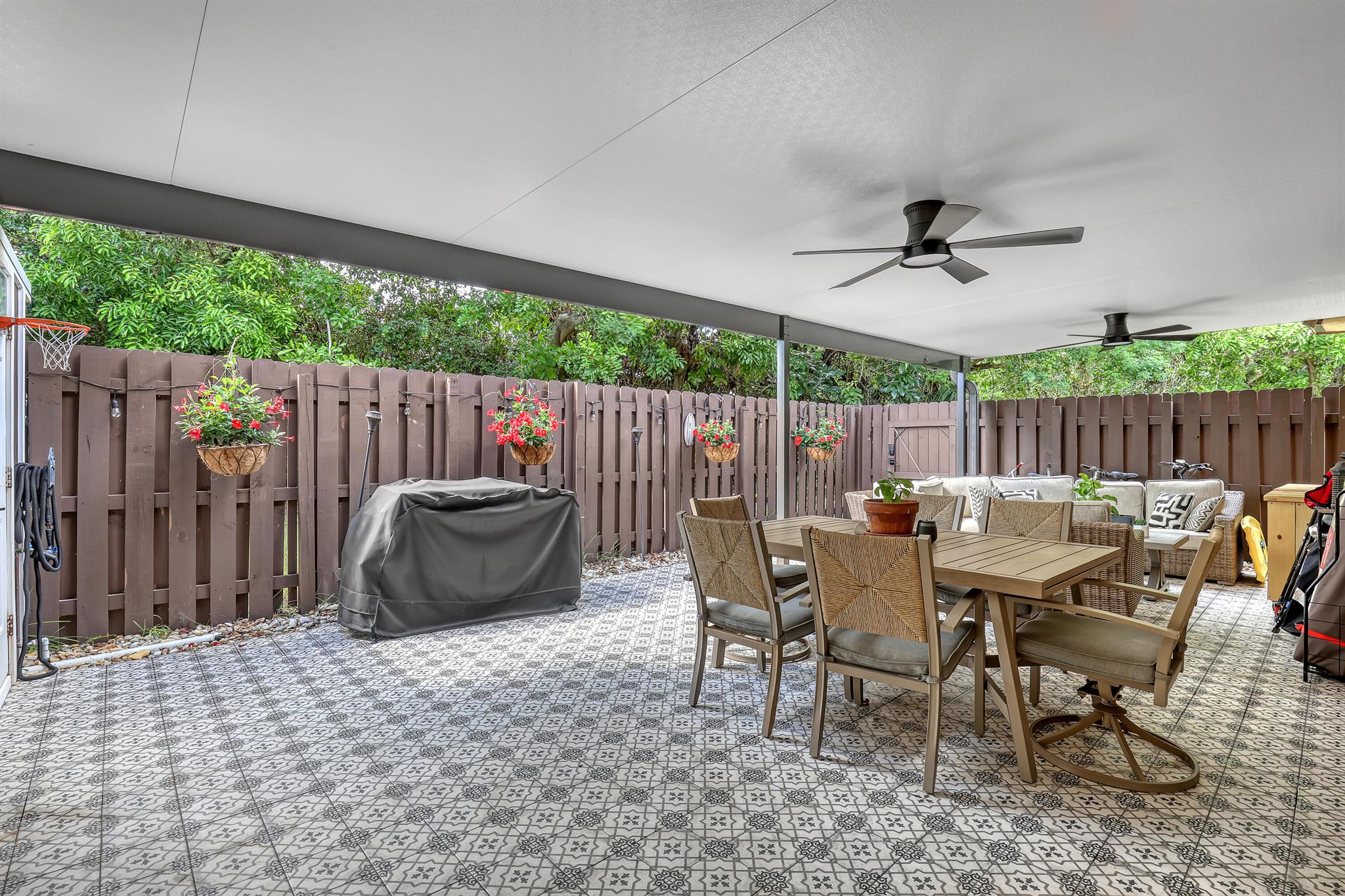 SPRINGDALE HOMES - Residential Lease