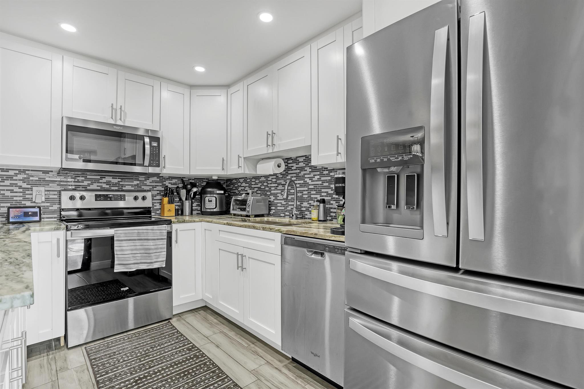 SPRINGDALE HOMES - Residential Lease