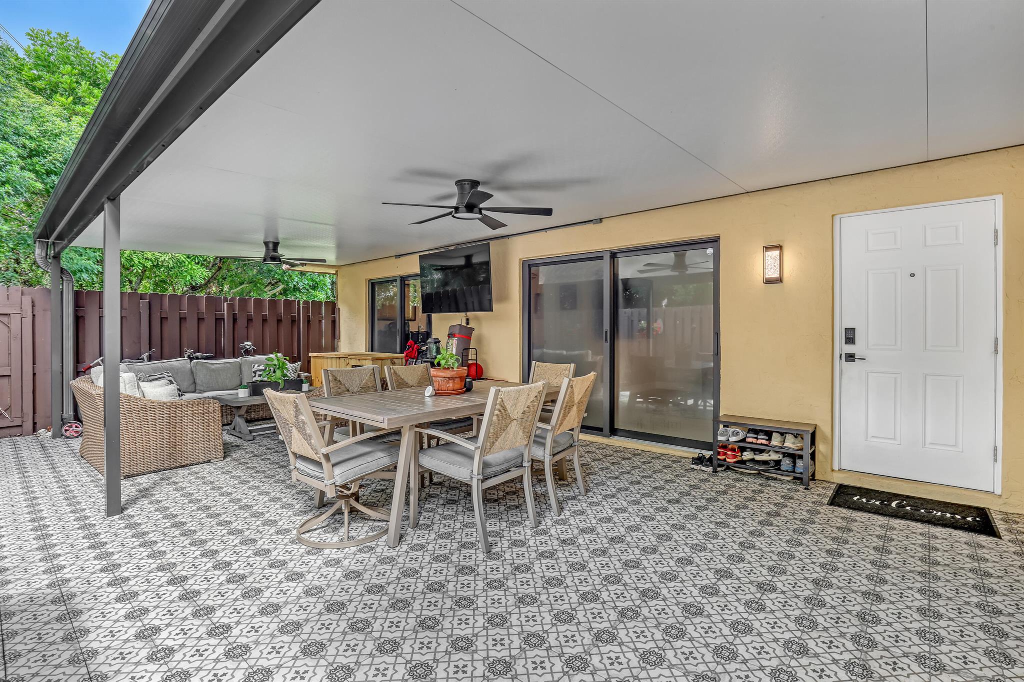 SPRINGDALE HOMES - Residential Lease