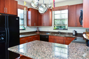 GRAMERCY SQUARE - Residential