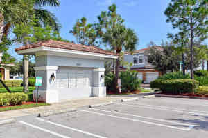 GRAMERCY SQUARE - Residential