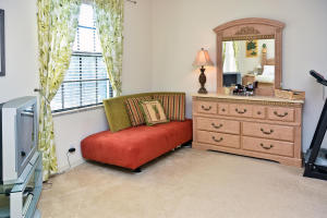 GRAMERCY SQUARE - Residential