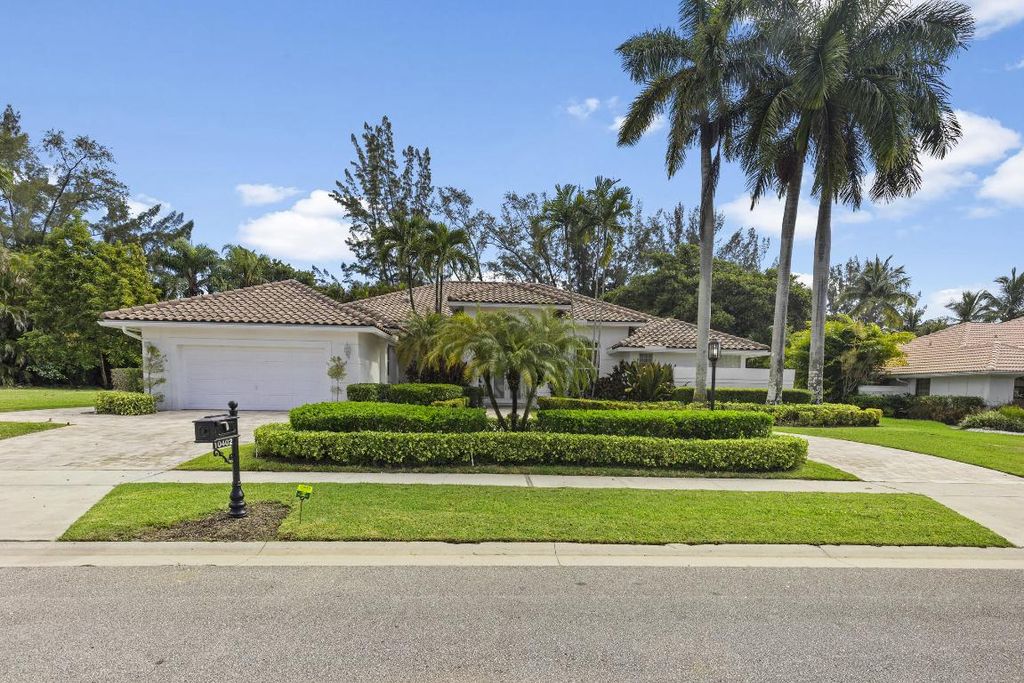 Photo of 10402 Stonebridge Boulevard, Boca Raton, FL 33498 (MLS # R11106646)
