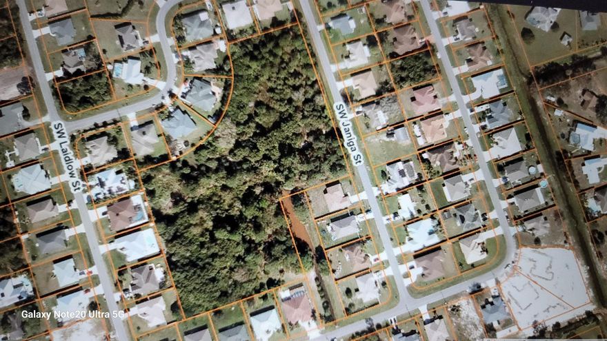 HUGE PARCEL OF LAND 4.79 ACRES -- LOCATED IN THE AREAS OF GATLIN & SAVONA -- ZONED: OPEN SPACE-- REACH OUT TO PORT SAINT LUCE ''''PLANNING & ZONING DEPARTMENT** TO FIND OUT ABOUT LAND USE ETC...