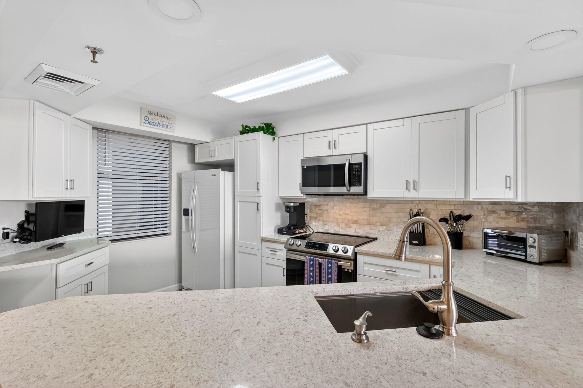 PRINCESS OF HUTCHINSON ISLAND - Residential Lease