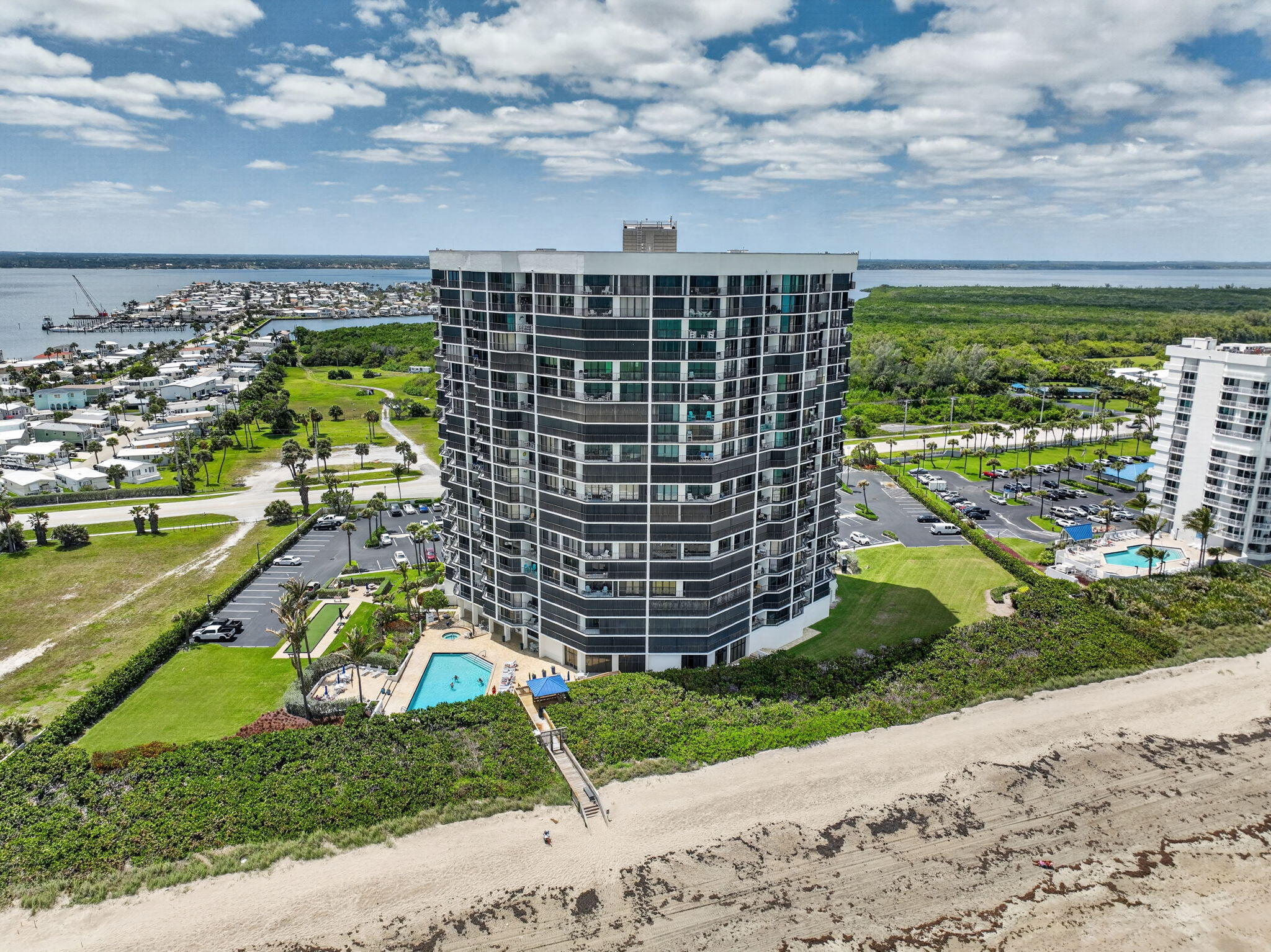 PRINCESS OF HUTCHINSON ISLAND - Residential Lease