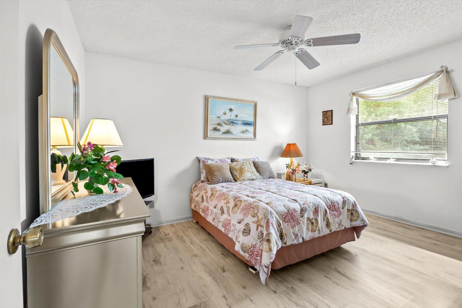 PARKVIEW CONDO - Residential